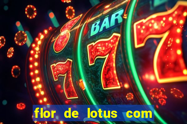 flor de lotus com lua tatuagem